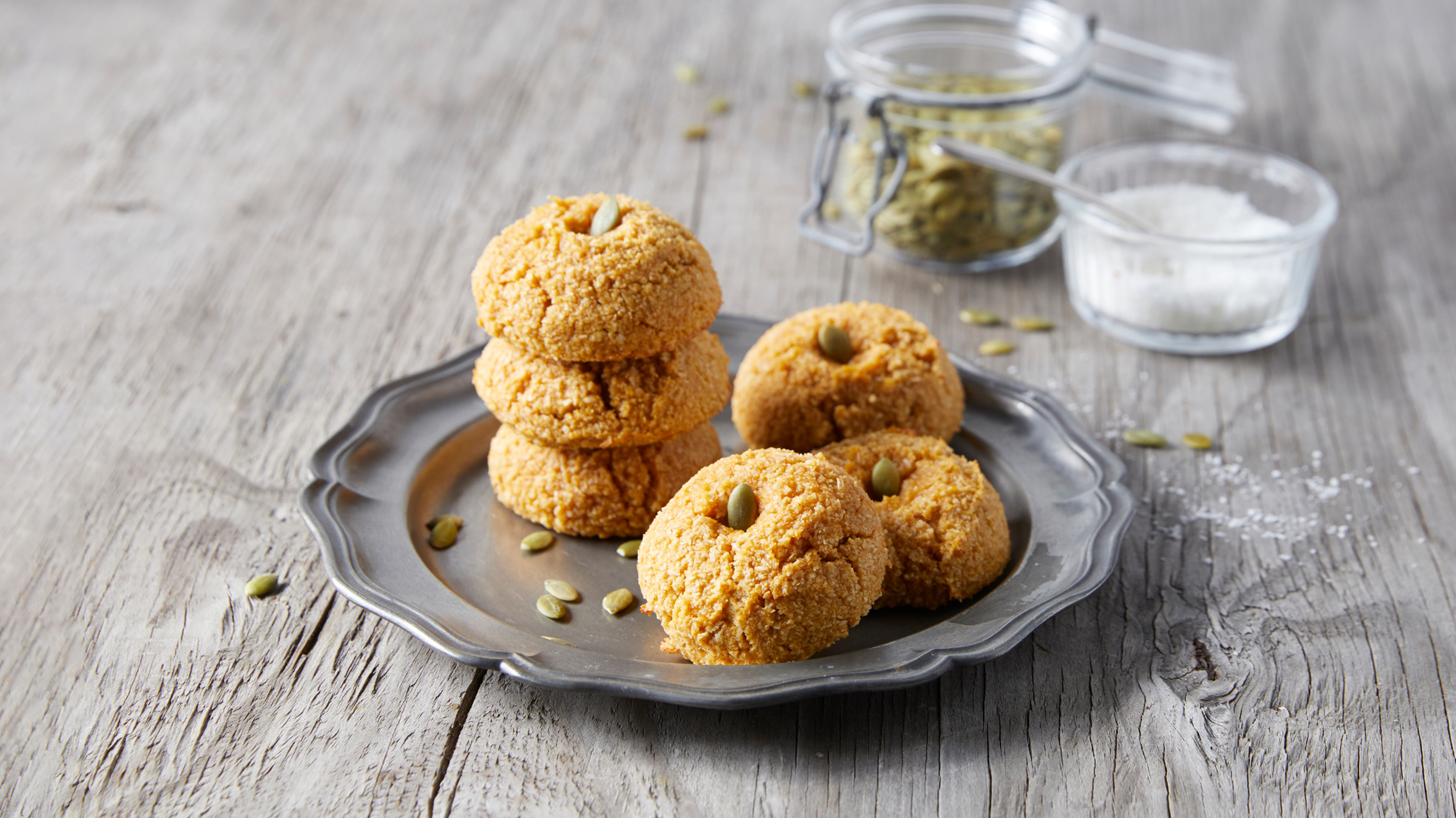 Healthy Pumpkin Macaroons from the Centr app.