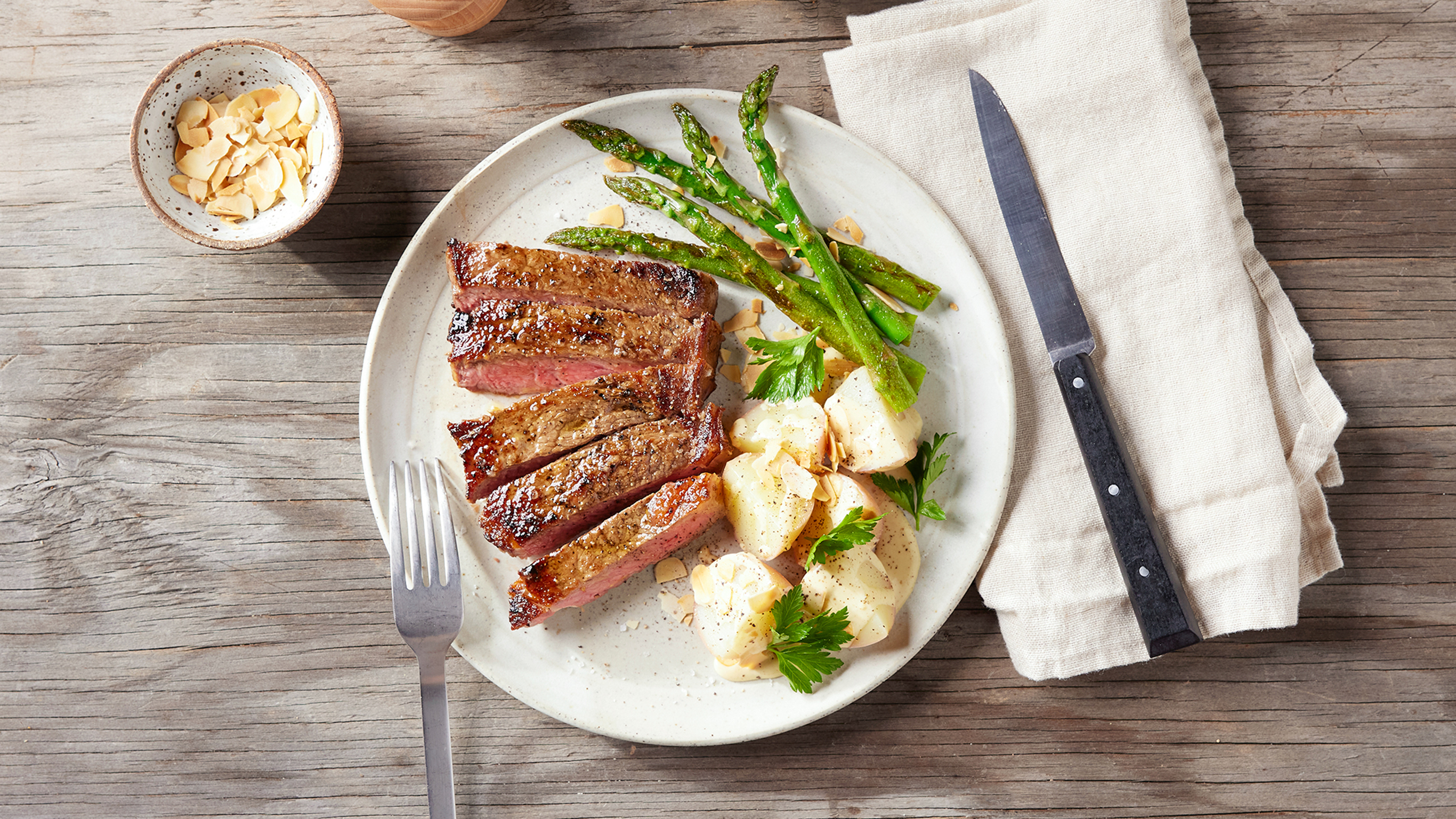 Dan's Seared Garlic Steak with Asparagus & Almonds
