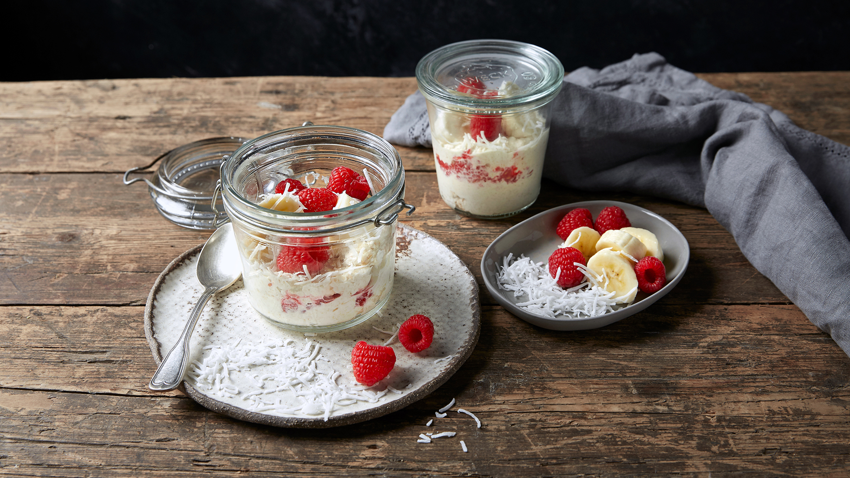 Banana & Raspberry Overnight Oats
