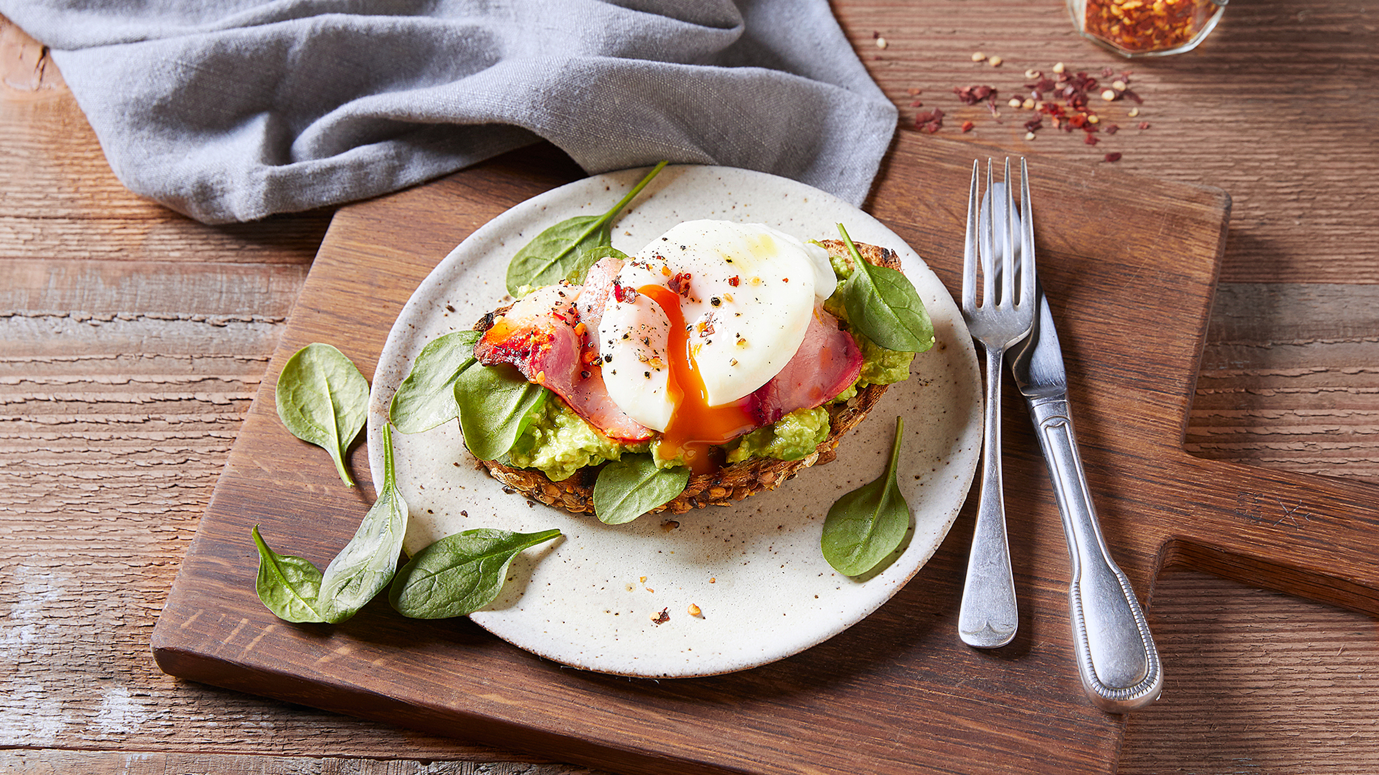 10-minute Bacon, Egg & Avocado Stack