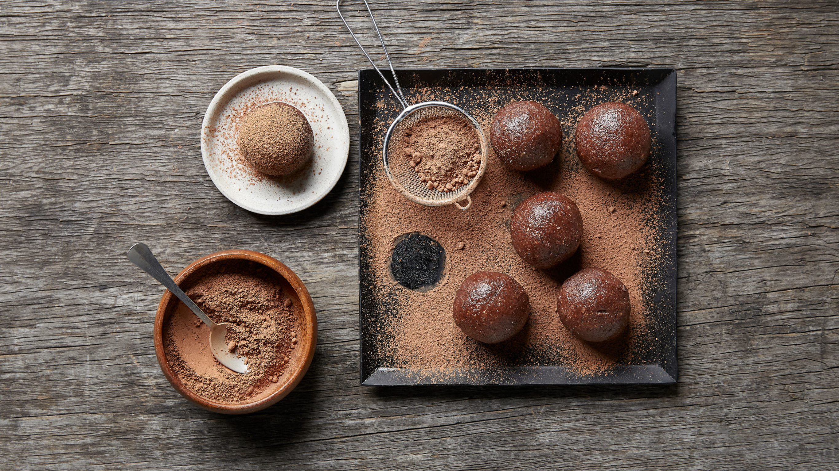 Chocolate & Salted Coconut Protein Poppers from the Centr meal plan.