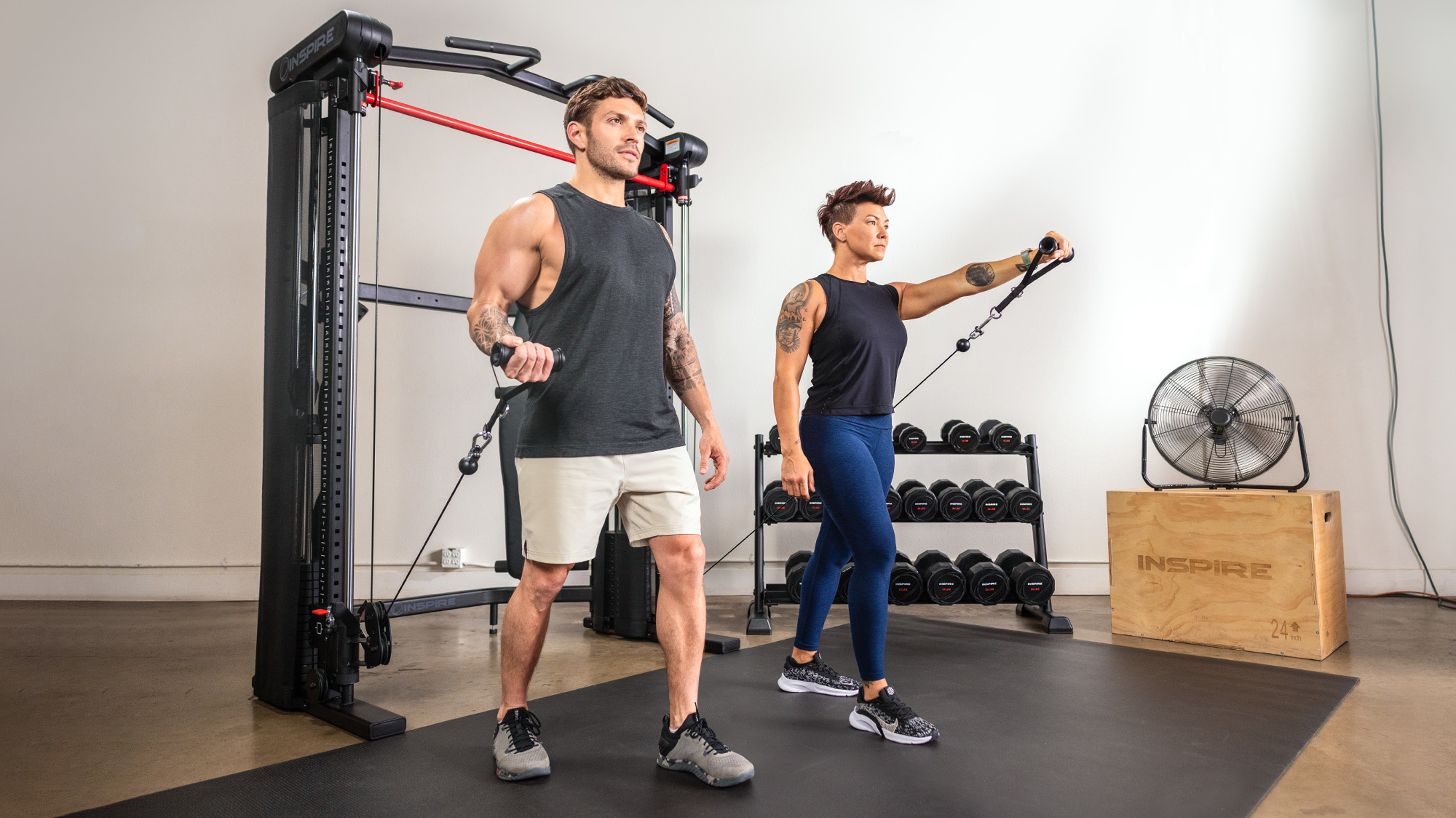 Centr 3 Max trainers, Luke Zocchi & Jess Kilts.