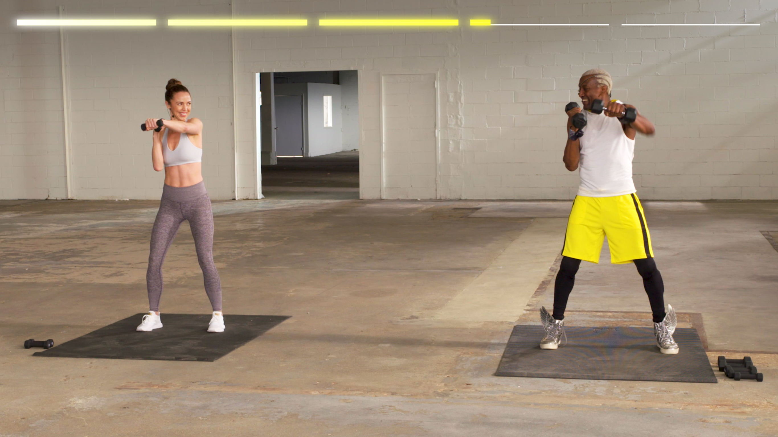 Michael Olajide Jr. leads a Centr Fusion BoxHIIT workout.