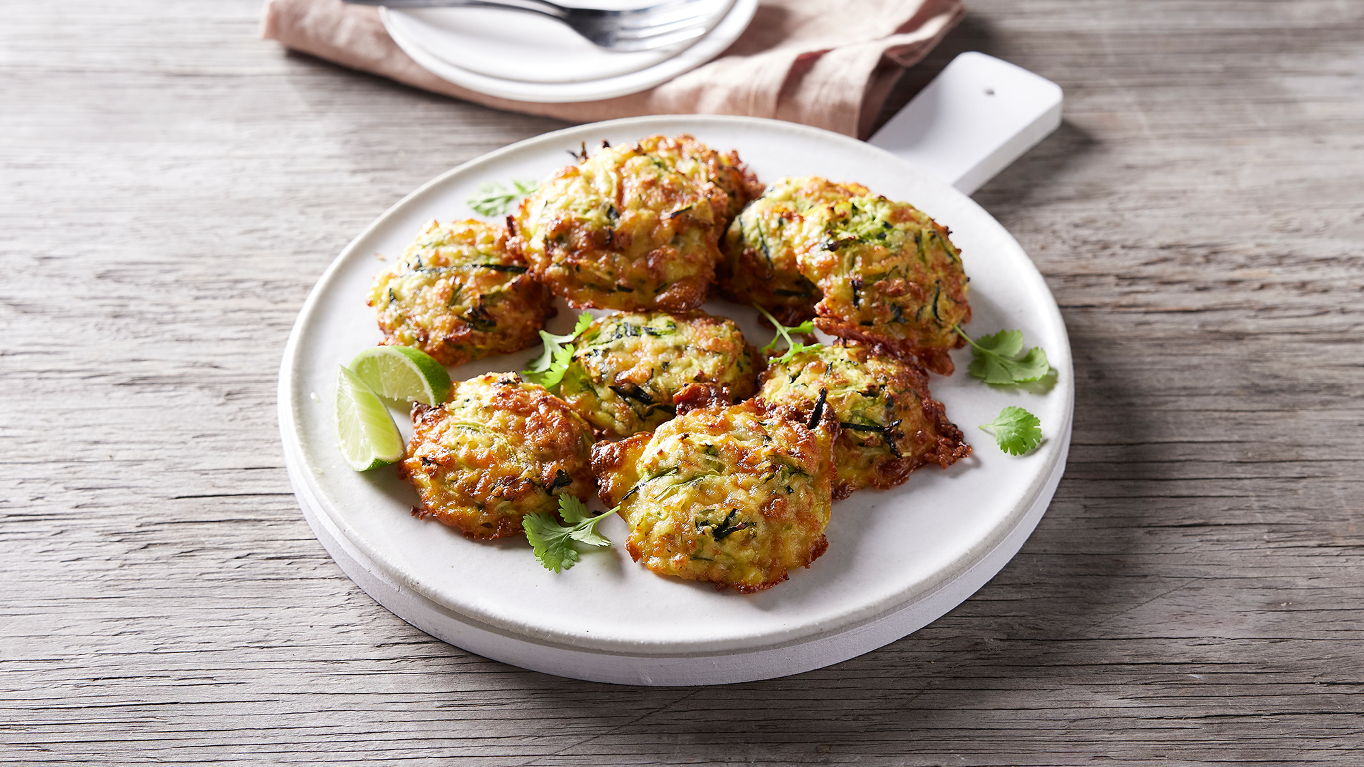 5-ingredient Baked Cheese & Zucchini Bites
