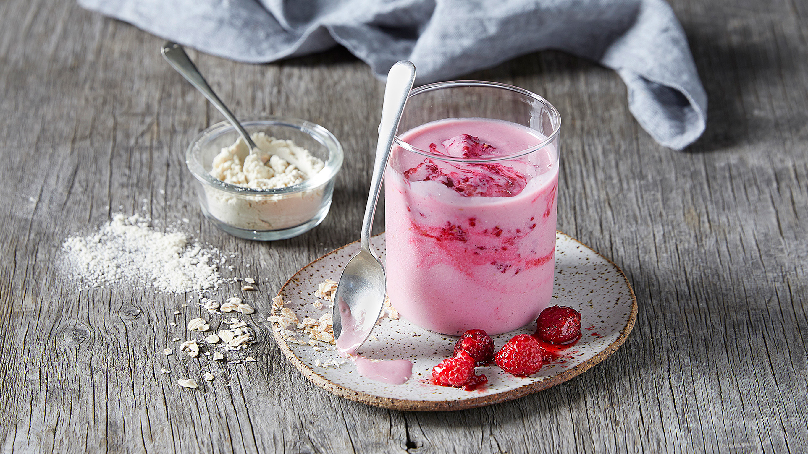 Vanilla & Raspberry Swirl Smoothie