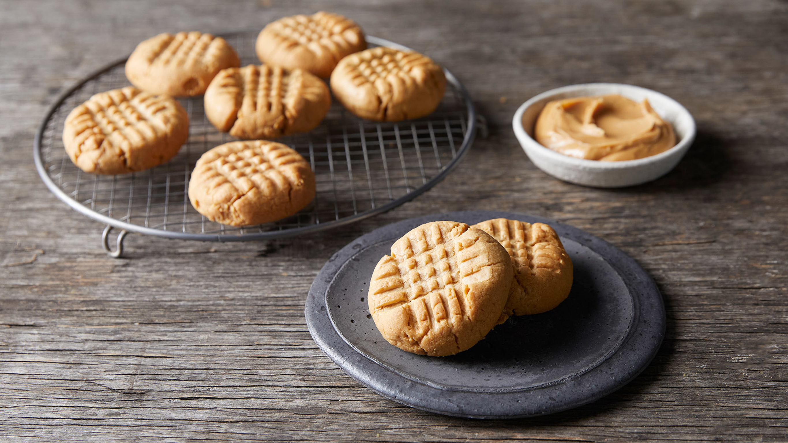 Dan's 3-ingredient Peanut Butter Cookies
