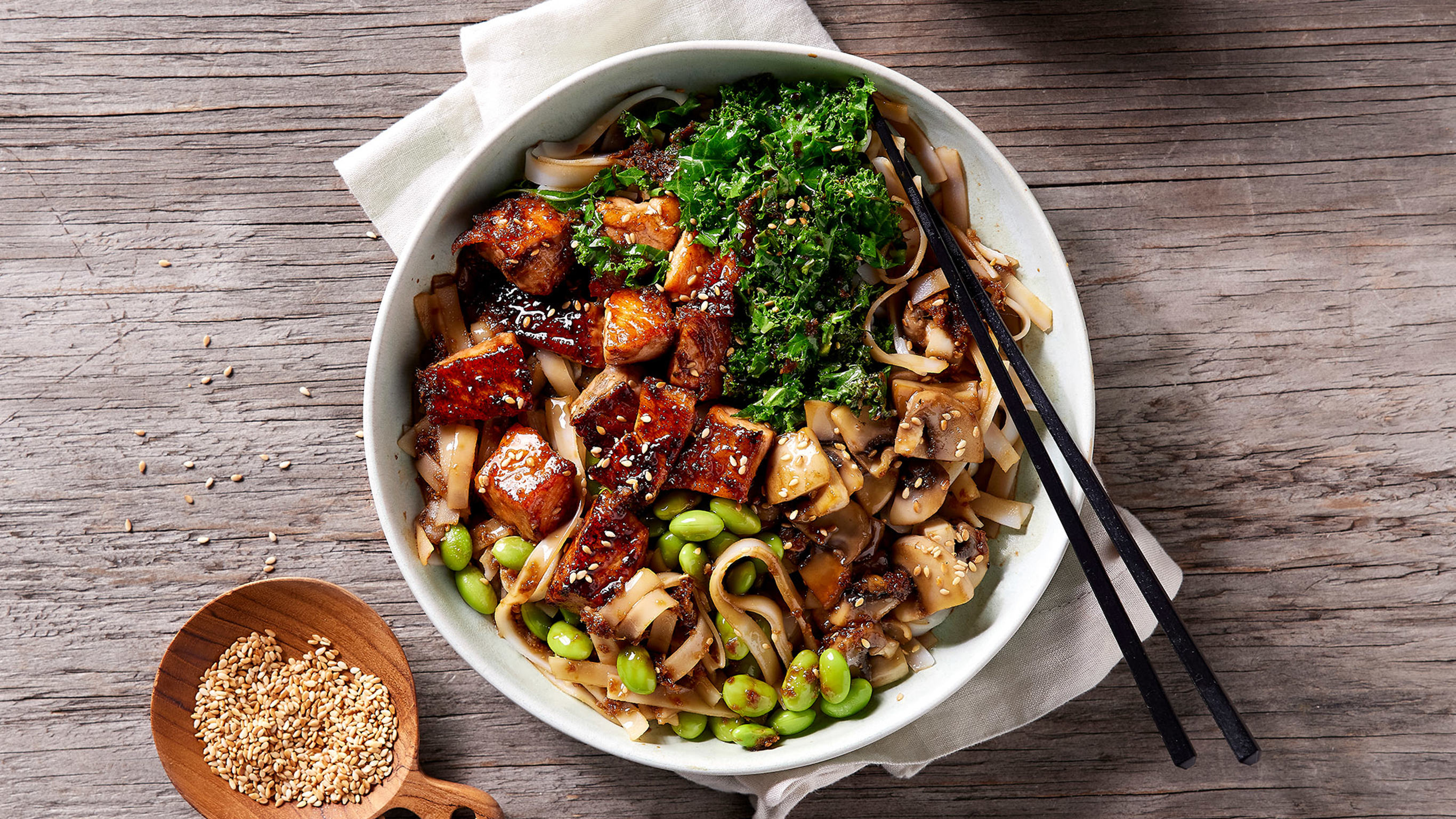 Sticky Salmon Noodles with Kale