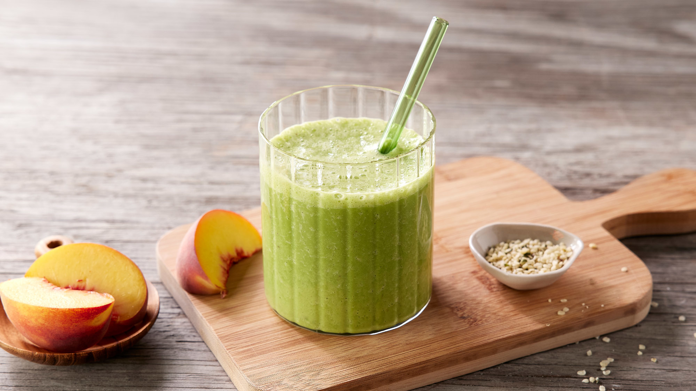 Banana & Peach Green Smoothie