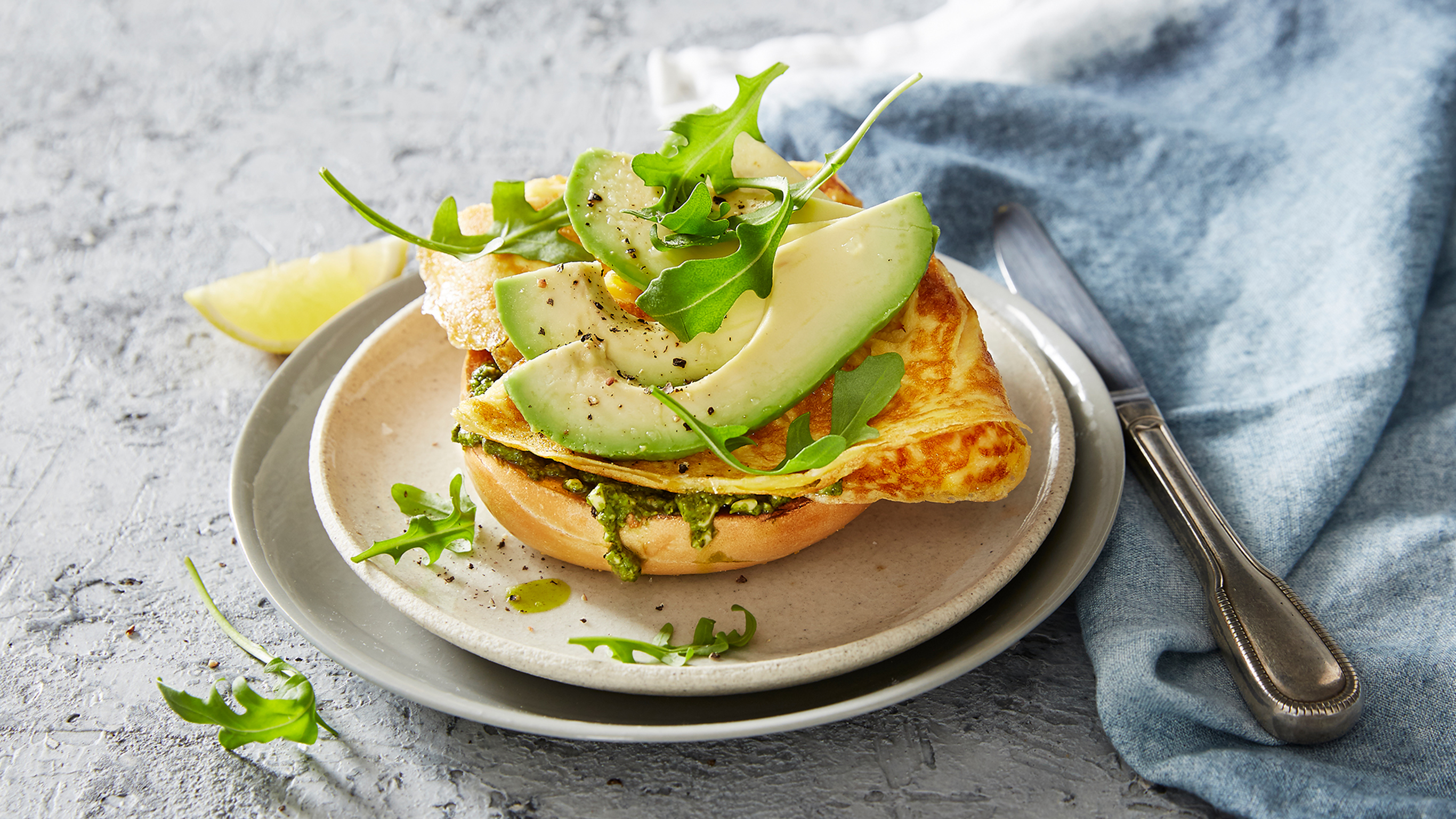 Pesto, Egg & Avocado Breakfast Bagel