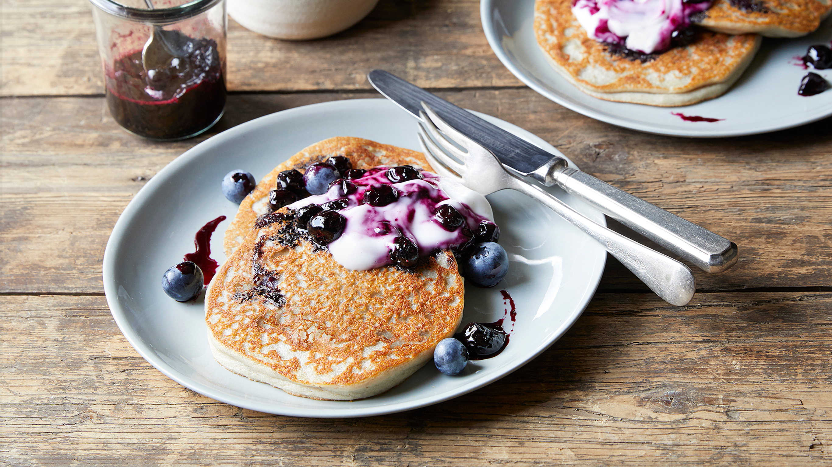 Before a heavy leg day: Pancakes with Blueberry & Maple Compote
