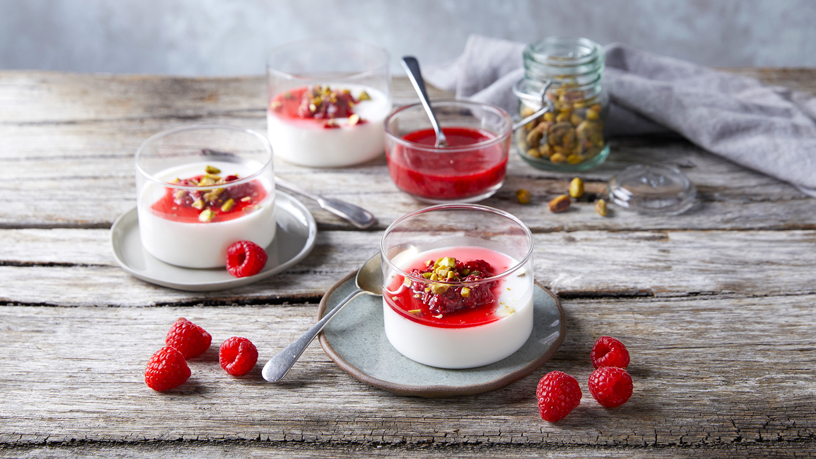 Coconut, Raspberry & Pistachio Panna Cotta Cups from the Centr meal plan.
