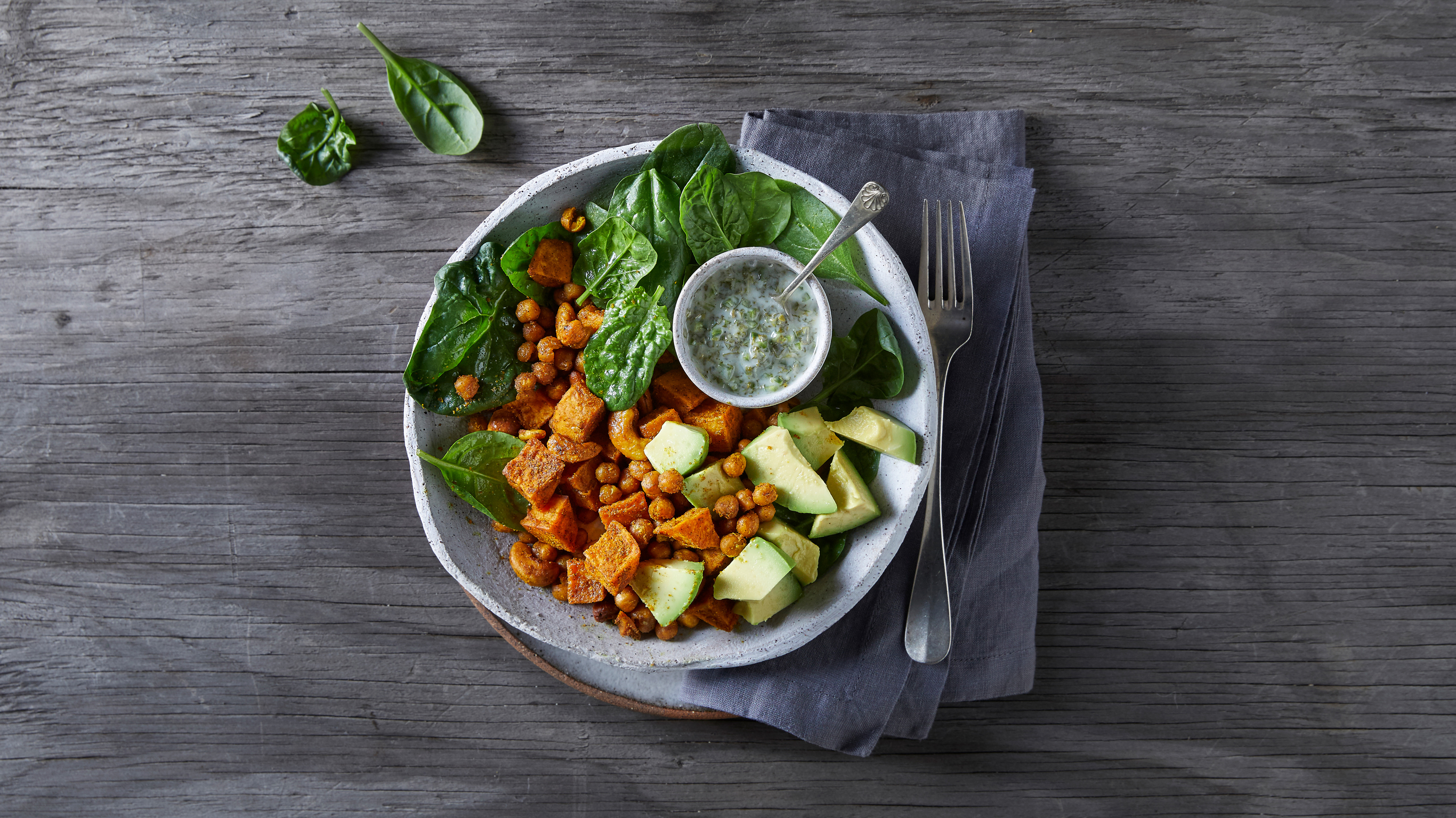 The Curried Sweet Potato & Avocado Buddha Bowl from Centr's recipe library.