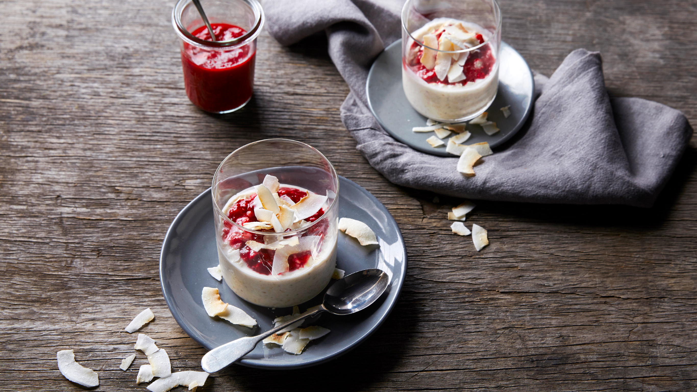 Coconut & Raspberry Ripple Oats